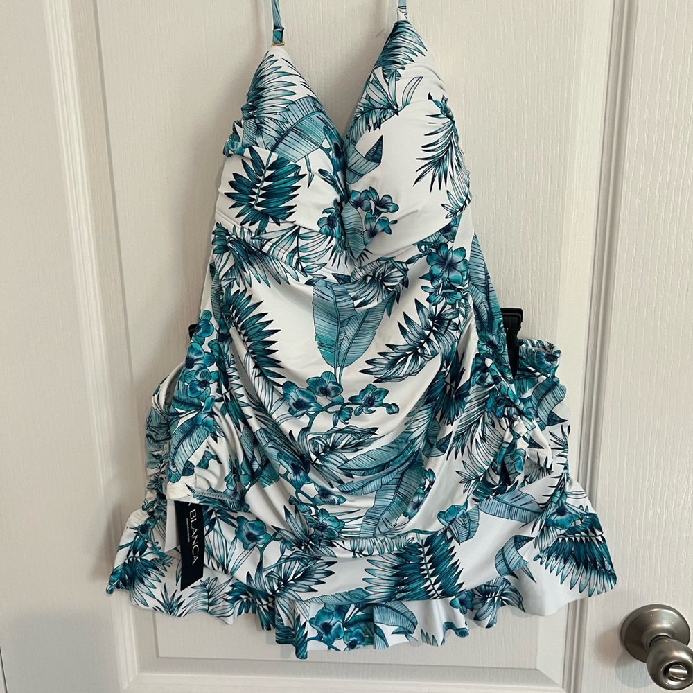 La Blanca floral tankini sz 12